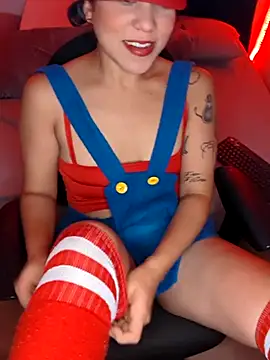 heykriss  online show from 03/19/25, 01:21