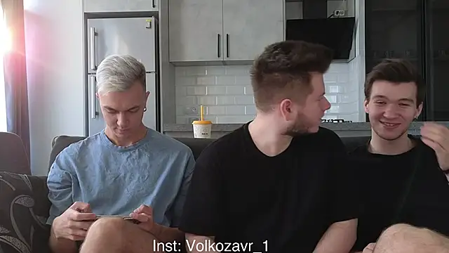 Snapshot of boys_sobolisha chatting on 10/12/25, 01:21 boys sobolisha online show from 10/12/25, 01:21