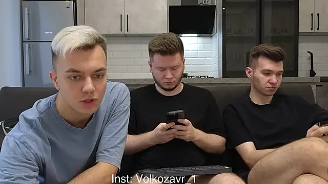 Snapshot of boys_sobolisha chatting on 10/19/25, 01:23 boys sobolisha online show from 10/19/25, 01:23