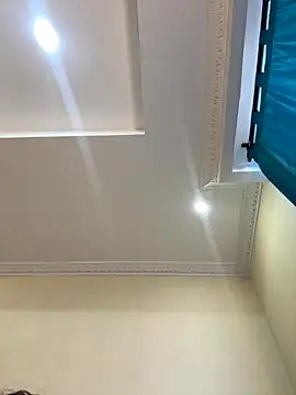 Snapshot of Ivelleee_ chatting on 09/17/25, 09:38 Ivelleee online show from 09/17/25, 09:38