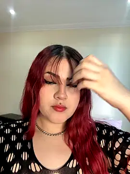 Snapshot of Ivelleee_ chatting on 10/15/25, 09:15 Ivelleee online show from 10/15/25, 09:15