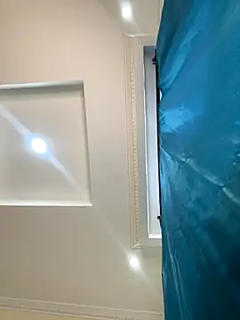 Snapshot of Ivelleee_ chatting on 11/01/25, 10:12 Ivelleee online show from 11/01/25, 10:12