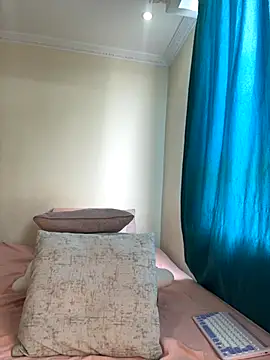 Snapshot of Ivelleee_ chatting on 11/09/25, 01:42 Ivelleee online show from 11/09/25, 01:42