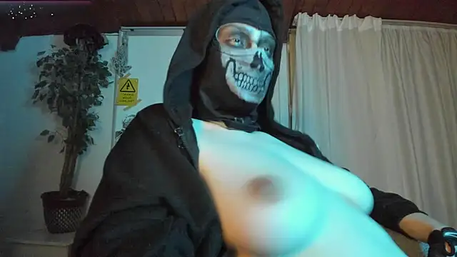 cos operator online show from 04/25/26, 07:44