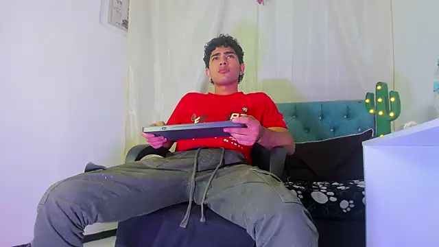 LucasCarterr  online show from 03/11/25, 03:37
