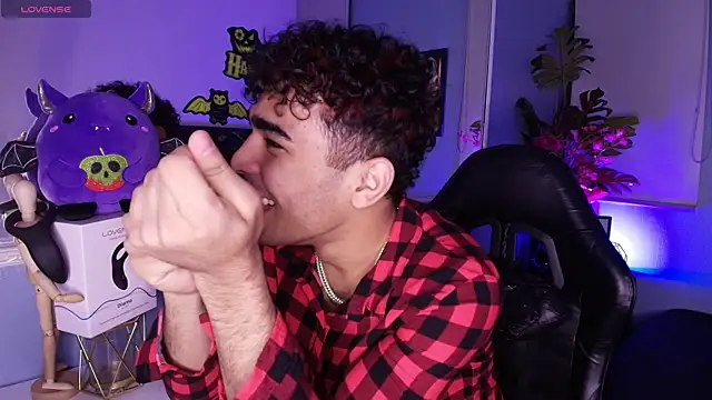 LucasCarterr  online show from 09/30/25, 03:44