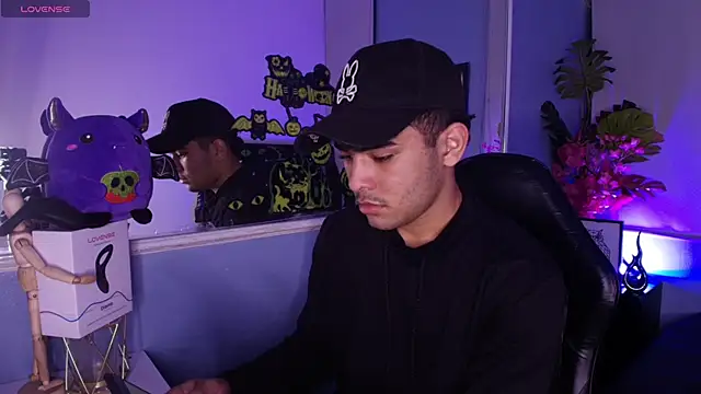 LucasCarterr  online show from 10/02/25, 04:41