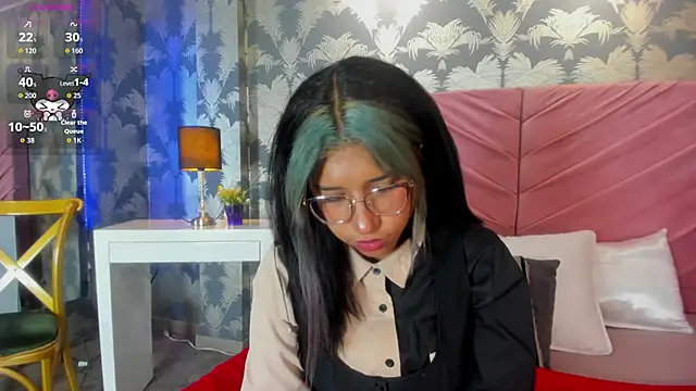 Karin Ks online show from 11/19/25, 07:36