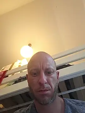 Snapshot of svenpfeifer chatting on 05/10/26, 04:34 svenpfeifer online show from 05/10/26, 04:34