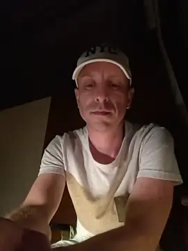 Snapshot of svenpfeifer chatting on 07/05/26, 01:45 svenpfeifer online show from 07/05/26, 01:45