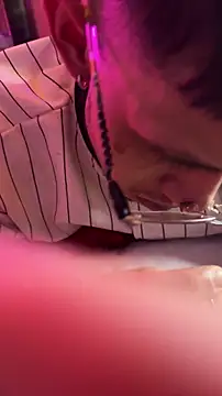 Snapshot of LoganPeny chatting on 11/22/25, 08:02 LoganPeny online show from 11/22/25, 08:02