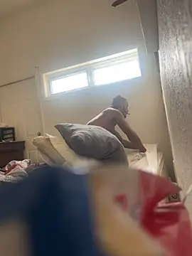 Snapshot of Foxdaguy chatting on 11/23/25, 05:02 Foxdaguy online show from 11/23/25, 05:02