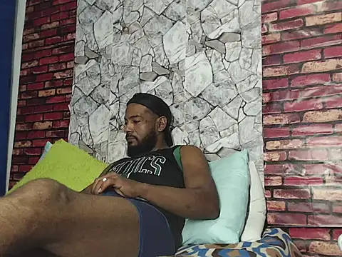 BladeFoxxx1 online show from 06/04/26, 03:45
