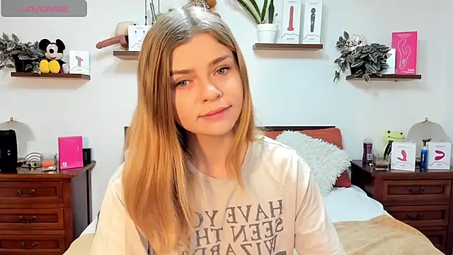 HaleyReedme online show from 11/14/25, 08:13