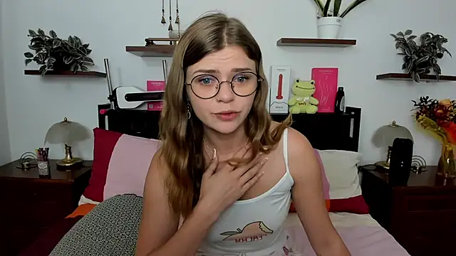 HaleyReedme online show from 06/06/26, 07:13