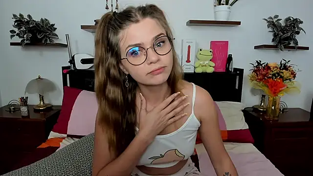 HaleyReedme online show from 06/07/26, 07:01