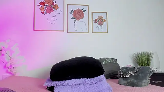 Snapshot of alana_111 chatting on 09/24/25, 02:59 alana 111 online show from 09/24/25, 02:59