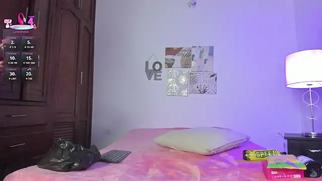 Snapshot of alana_111 chatting on 10/29/25, 03:09 alana 111 online show from 10/29/25, 03:09