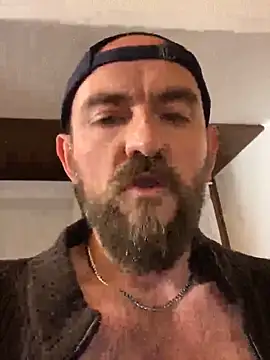 Snapshot of Rimmingtop chatting on 11/16/25, 01:17 Rimmingtop online show from 11/16/25, 01:17