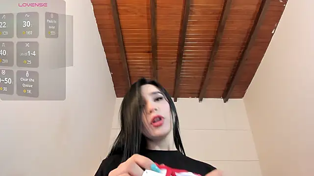Chloeember online show from 09/11/25, 12:05