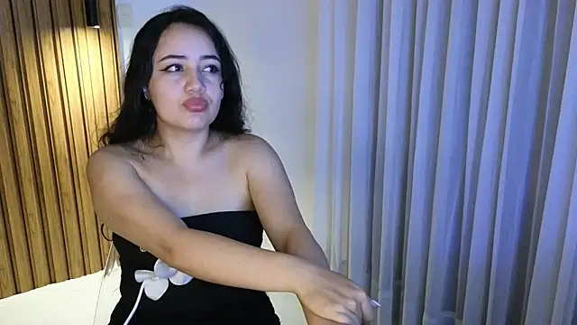 Snapshot of Isa_1207 chatting on 11/20/25, 01:28 Isa 1207 online show from 11/20/25, 01:28