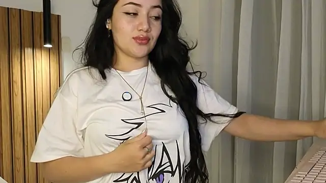 Snapshot of Isa_1207 chatting on 11/28/25, 01:08 Isa 1207 online show from 11/28/25, 01:08