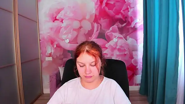 AngelinaLow online show from 06/08/26, 11:32