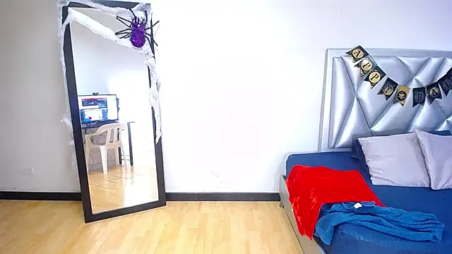 Snapshot of goldenn_ass1 chatting on 10/30/25, 02:46 goldenn ass1 online show from 10/30/25, 02:46