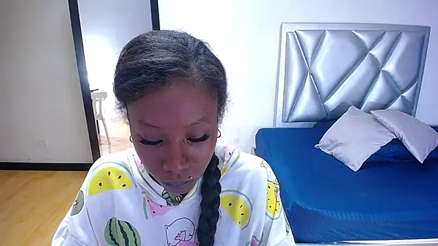 Snapshot of goldenn_ass1 chatting on 11/22/25, 04:22 goldenn ass1 online show from 11/22/25, 04:22