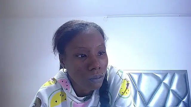 Snapshot of goldenn_ass1 chatting on 11/26/25, 03:51 goldenn ass1 online show from 11/26/25, 03:51