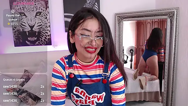 Snapshot of sophie-carter chatting on 10/31/25, 08:10 sophie-carter online show from 10/31/25, 08:10