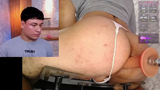 AndrewPeach  online show from 11/25/25, 08:31