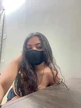 Lolaa  Sharma online show from 03/20/25, 06:42