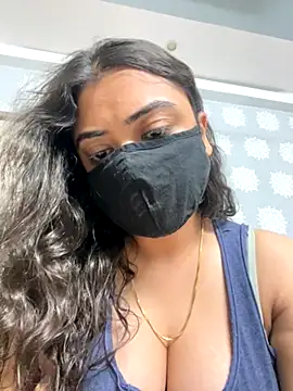 Lolaa  Sharma online show from 09/22/25, 03:36
