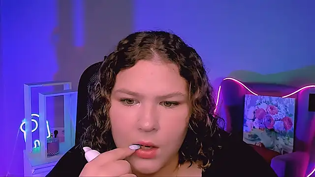 FlorenceAnderson online show from 09/14/25, 09:08