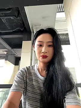 Snapshot of linger-23 chatting on 09/30/25, 06:18 linger-23 online show from 09/30/25, 06:18