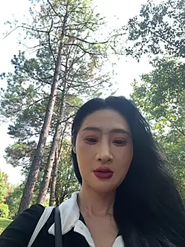 Snapshot of linger-23 chatting on 10/01/25, 06:52 linger-23 online show from 10/01/25, 06:52