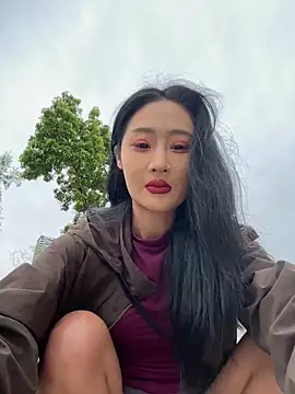 Snapshot of linger-23 chatting on 10/23/25, 06:02 linger-23 online show from 10/23/25, 06:02