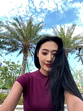 Snapshot of linger-23 chatting on 10/30/25, 05:42 linger-23 online show from 10/30/25, 05:42