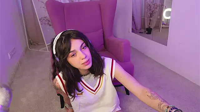 mystica  online show from 09/19/25, 07:21