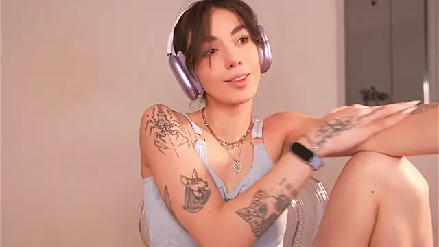 mystica  online show from 10/22/25, 08:58