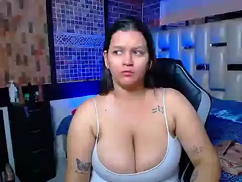 kriss sweetboobs10 online show from 02/26/26, 12:48