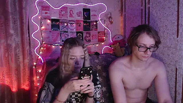 Your Horny Friends online show from 11/22/25, 03:22