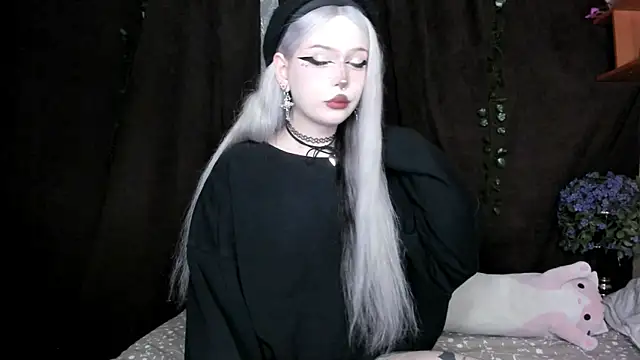 amelia mays xx online show from 11/06/25, 07:48