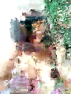 Snapshot of Tu-Reina chatting on 09/25/25, 09:40 Tu-Reina online show from 09/25/25, 09:40