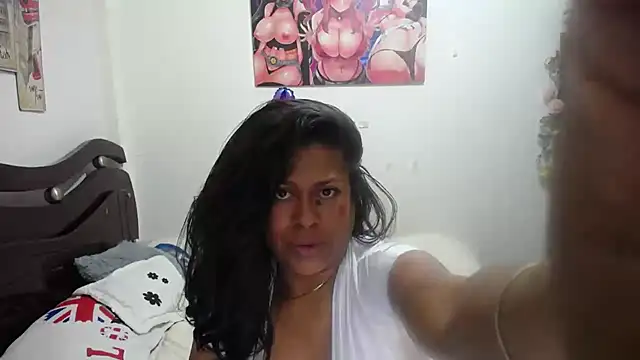 Tu-Reina online show from 12/02/25, 02:23