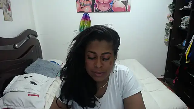 Tu-Reina online show from 12/03/25, 03:58