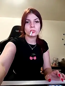 Snapshot of MeCherryy chatting on 04/22/26, 06:31 MeCherryy online show from 04/22/26, 06:31