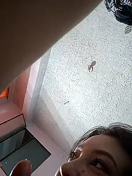 lola3baby online show from 10/21/25, 08:09