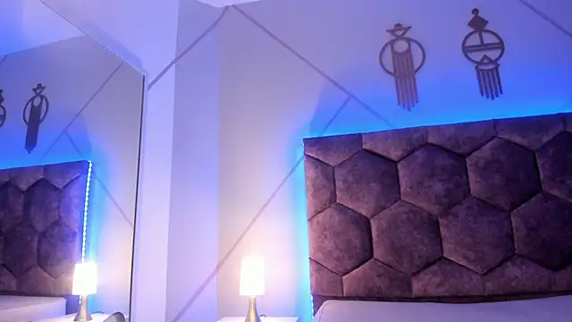 Chloe Durand  online show from 03/19/25, 11:36